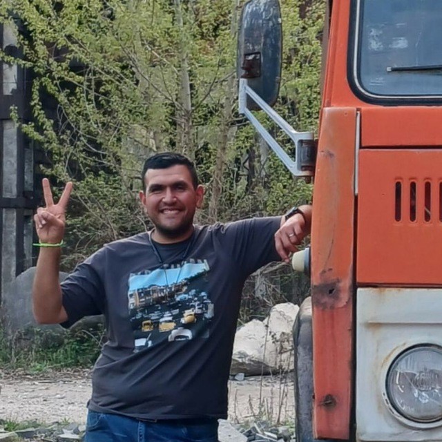محمد اسماعیل‌پور، نویسنده مجله تن‌زیب و علاقه‌مند به ورزش و سفر
