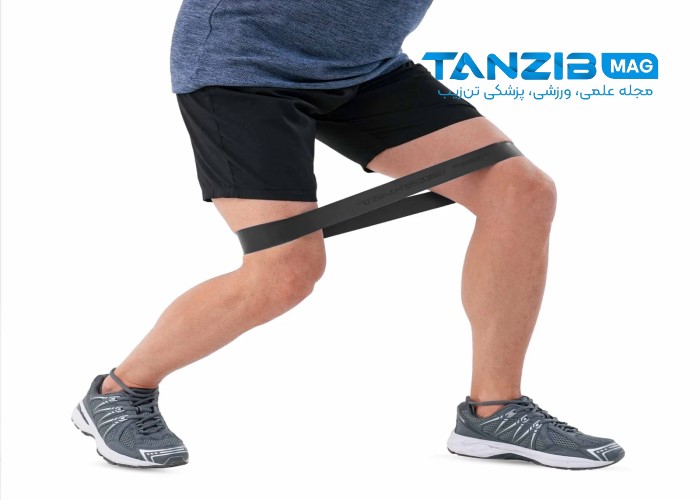 تمرین اسکوات جانبی با کش ورزشی خانگی مینی لو تن زیب
